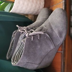 Toms Grey Suede Ankle Wedges